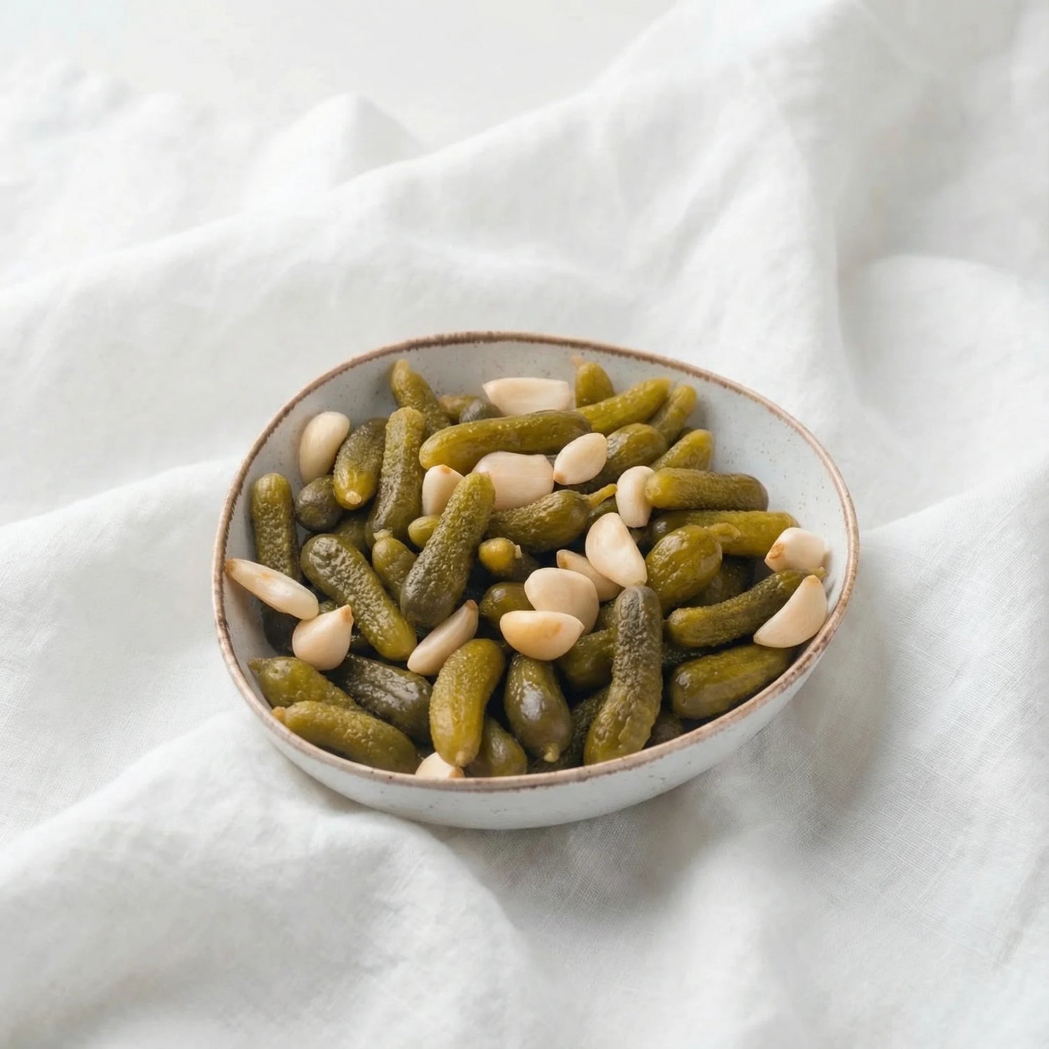 Acılı Kornişon Turşusu 5 Litre Pet Kavanoz – Ev Yapımı Antep Usulü